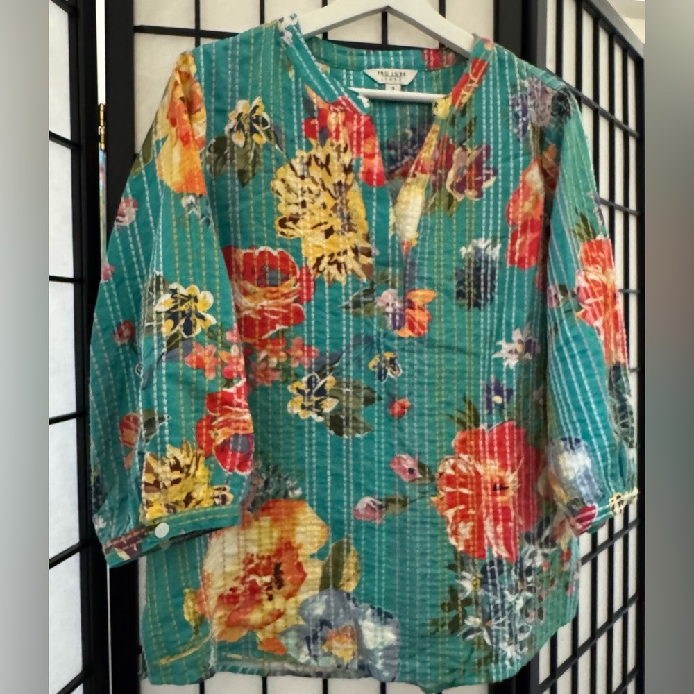 Tru Luxe Jeans Multicolor Floral Tunic blouse